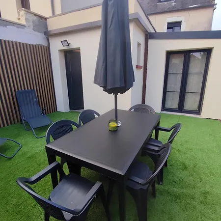 La Petite Maison De Laura Situee Entre Caen Bayeux La Semesterbostad *