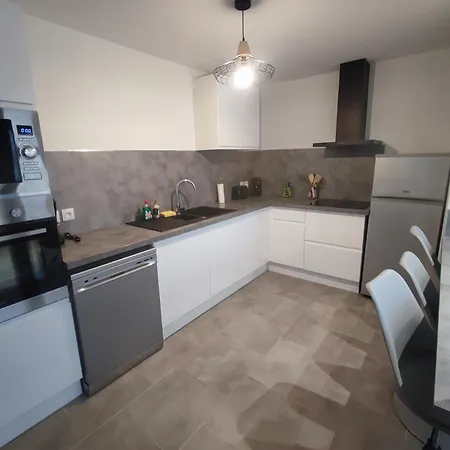 Semesterbostad La Petite Maison De Laura Situee Entre Caen Bayeux La Bretteville-l'Orgueilleuse