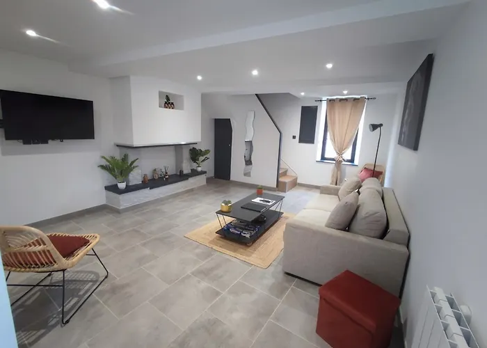 Сasa de vacaciones La Petite Maison De Laura Située Entre Caen Bayeux La *